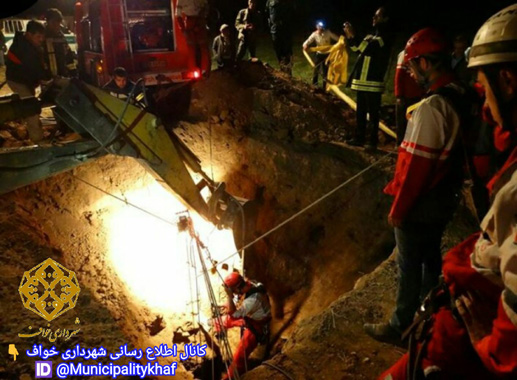 عملیات نجات ۲ نفر از عمق 65 متری قنات برآباد